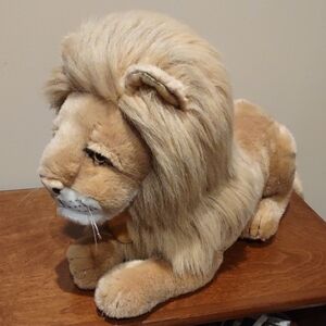 Plush Lion Toy